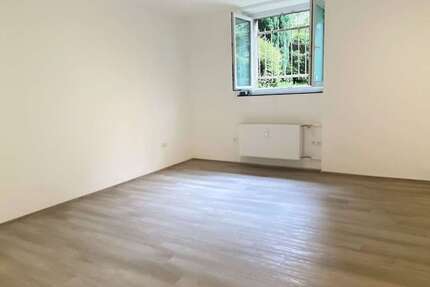 Wohnung Essen Südviertel - 1 Zimmer, 28 m&sup2;, 320&euro; | Angebot:27183382