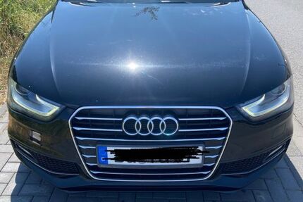 Audi A4 221.110 km 12.750 &euro; Duisburg 47179
