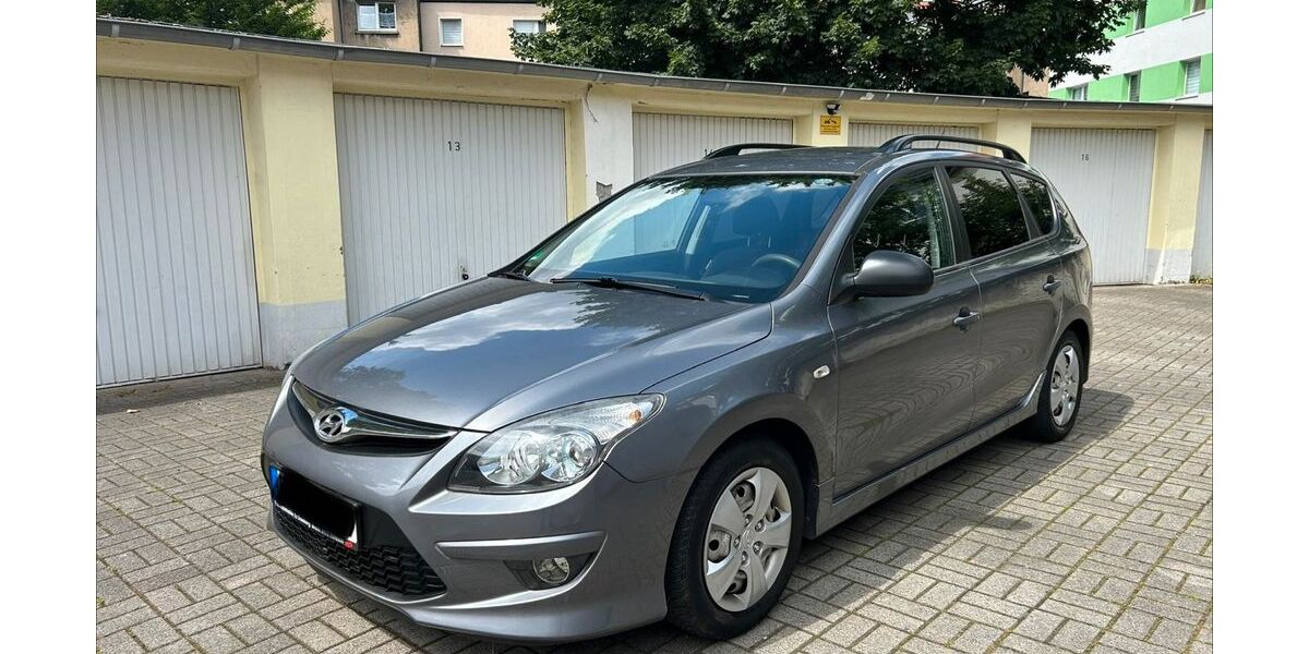 Hyundai i30 157.000 km 2.990 &euro; Gelsenkirchen 45881
