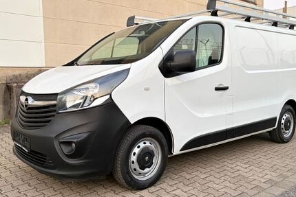 Opel Vivaro 215.000 km 7.900 &euro; Essen 45327