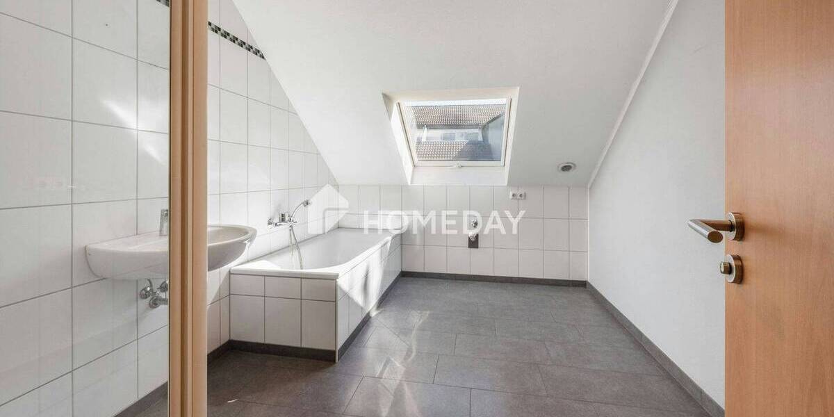 Etagenwohnung Bochum Harpen - 5 Zimmer, 131 m&sup2;, 289.000&euro; | Angebot:26513272