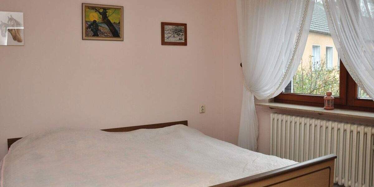 Reihenendhaus Duisburg Hochemmerich - 5 Zimmer, 87 m&sup2;, 249.000&euro; | Angebot:25744080