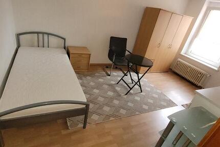 1 Zimmer ,möbliert . Tel.020384730 1 zimmer