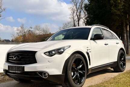 INFINITI QX70