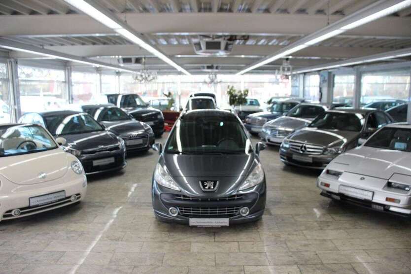 Peugeot 207 160.000 km 1.490 € Essen 45356