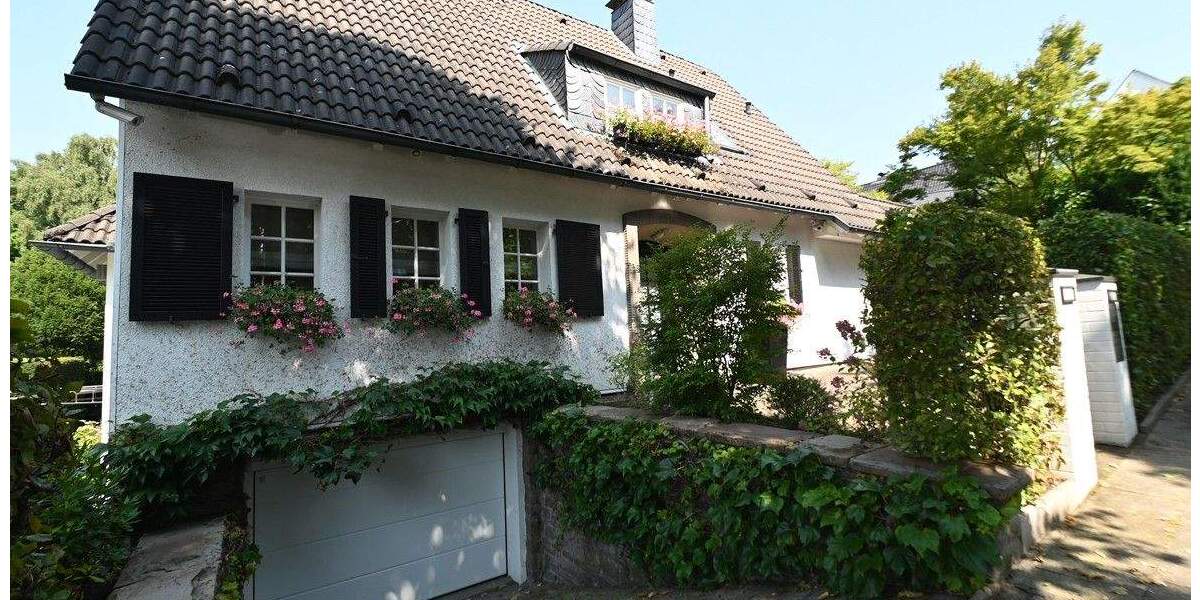 Einfamilienhaus Essen Werden - 6 Zimmer, 242 m&sup2;, 1.350.000&euro; | Angebot:23940492