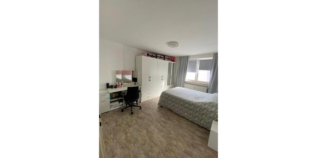Etagenwohnung Essen Stadtbezirk III - 1 Zimmer, 54 m&sup2;, 540&euro; | Angebot:25838714