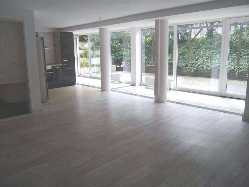 Wohnung zum Mieten in Neuss 1.116 € 124 m²
