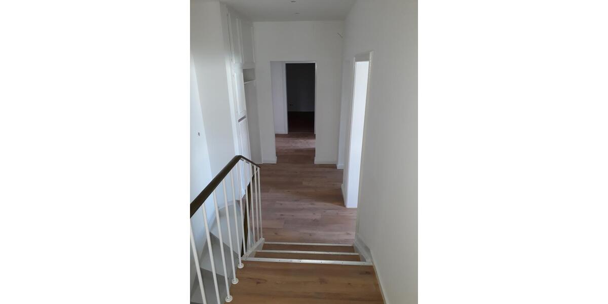 Etagenwohnung Recklinghausen Hillerheide - 3 Zimmer, 136 m&sup2;, 1.360&euro; | Angebot:25756992