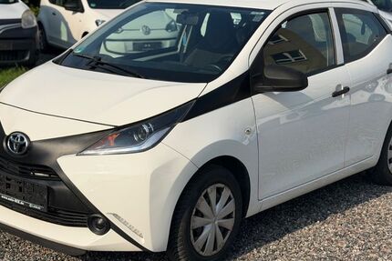 Toyota Aygo (X) 121.000 km 5.450 &euro; Essen 45307