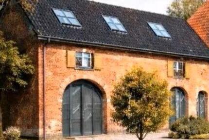 Wohnung Duisburg Rheinhausen - 8 Zimmer, 200 m&sup2;, 162.000&euro; | Angebot:26934492