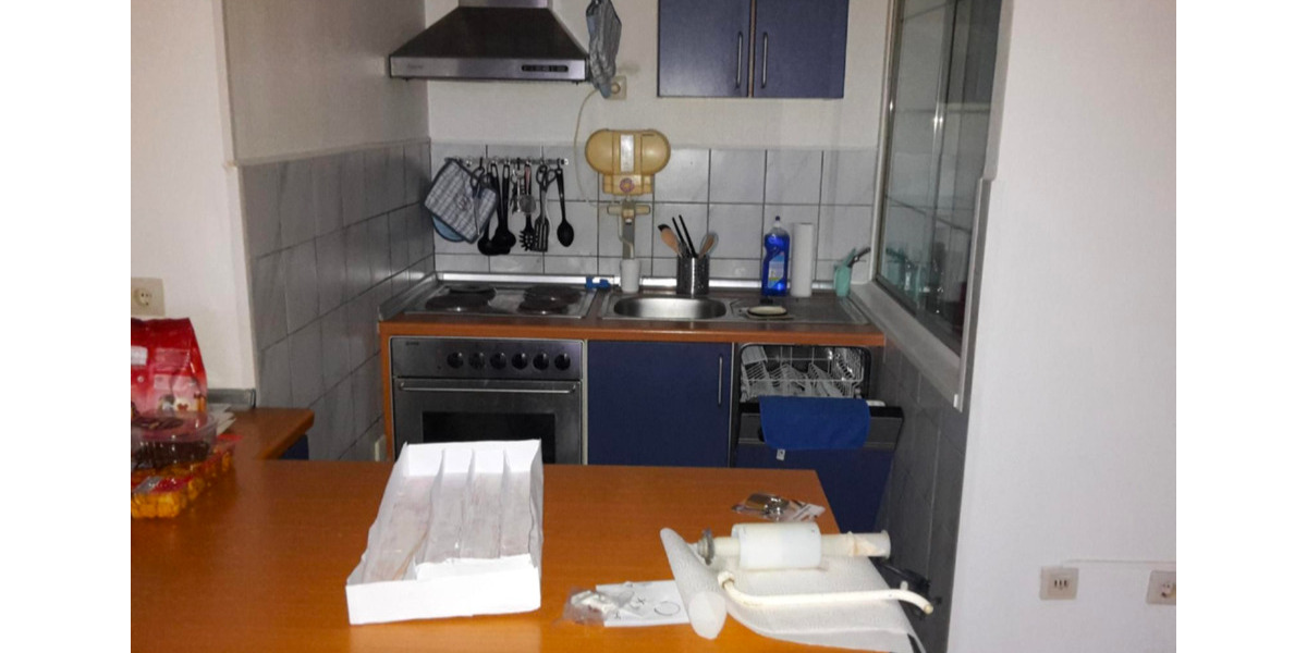 Sehr schöne Zwei Zimmerwohnung mit Loggia 2 zimmer