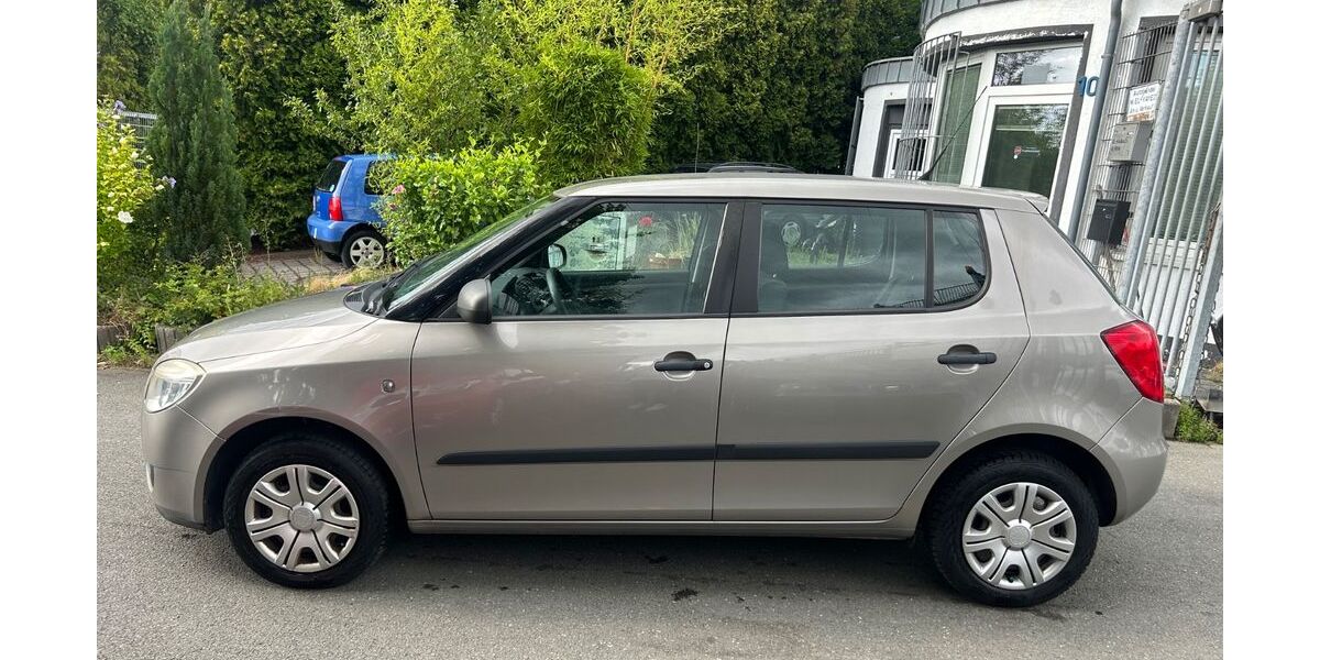 Skoda Fabia 137.000 km 2.590 &euro; Essen 45326