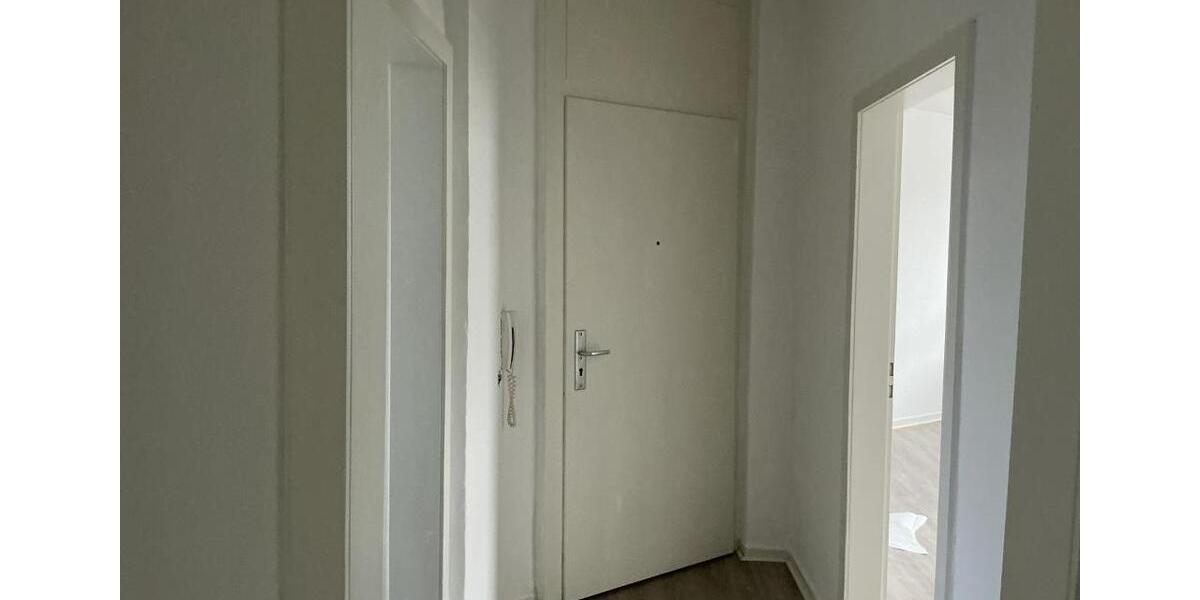 Wir renovieren für Sie bezugsfertig! Schön geschnittene 2-Zimmer 2 zimmer