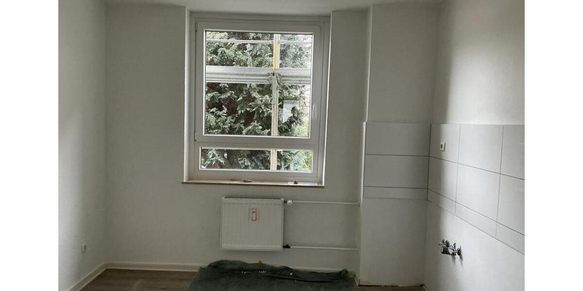 Wir renovieren für Sie bezugsfertig! Schön geschnittene 2-Zimmer 2 zimmer