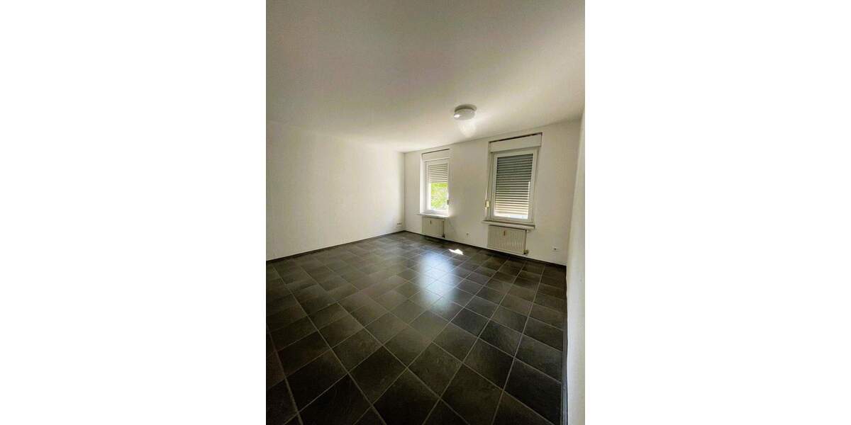 == Reserviert == Ungeschliffener Diamant zimmer