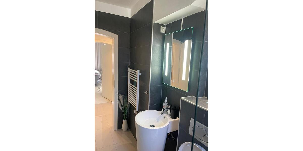 Hochwertig möblierte 2-Zimmer-Wohnung 3 zimmer