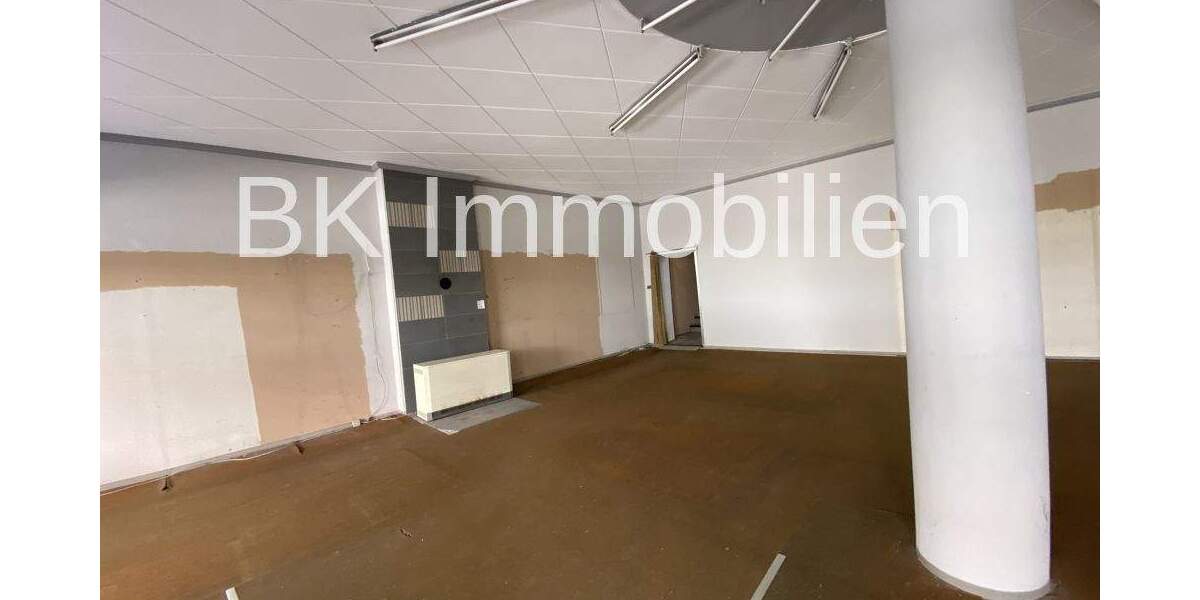 ** Ladenlokal in der Einkaufsstraße zu vermieten..** zimmer
