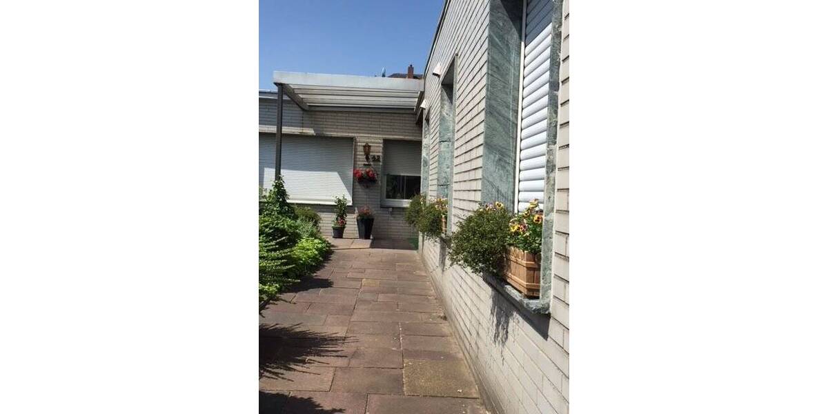 Bungalow Moers Moers-Mitte - 2 Zimmer, 78 m&sup2;, 620&euro; | Angebot:25815921