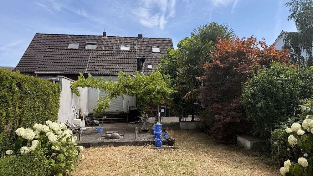 Einfamilienhaus Moers - 8 Zimmer, 160 m&sup2;, 428.000&euro; | Angebot:27497057