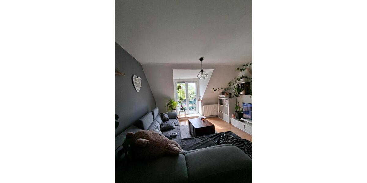 Dachgeschoßwohnung Essen Stadtbezirk IV - 3 Zimmer, 67 m&sup2;, 855&euro; | Angebot:26441293