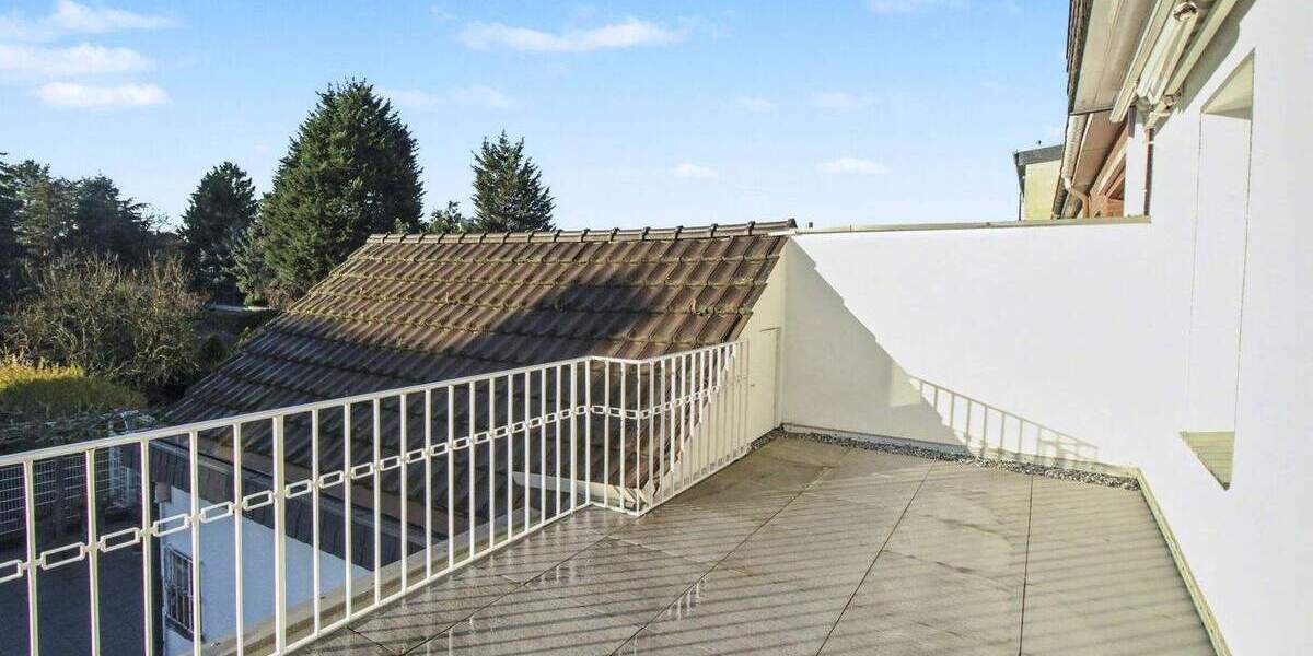 Top gepflegtes Reihenmittelhaus: In zentraler und ruhiger Lage von Moers 5 zimmer