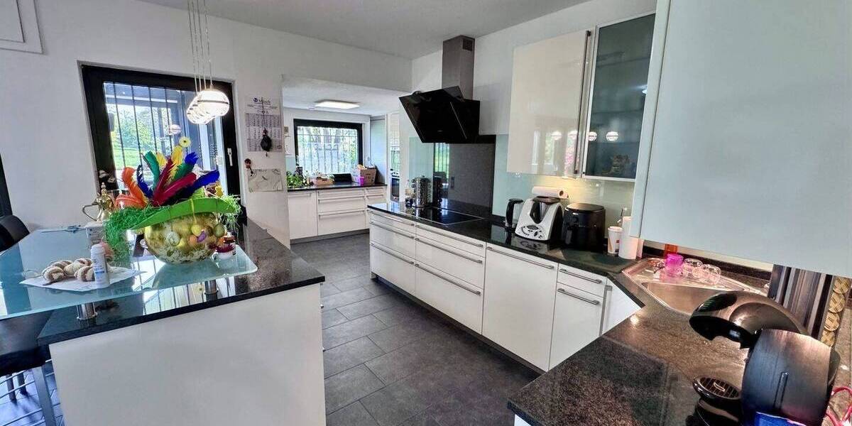 Einfamilienhaus Ratingen Breitscheid - 4 Zimmer, 315 m&sup2;, 1.300.000&euro; | Angebot:26455353