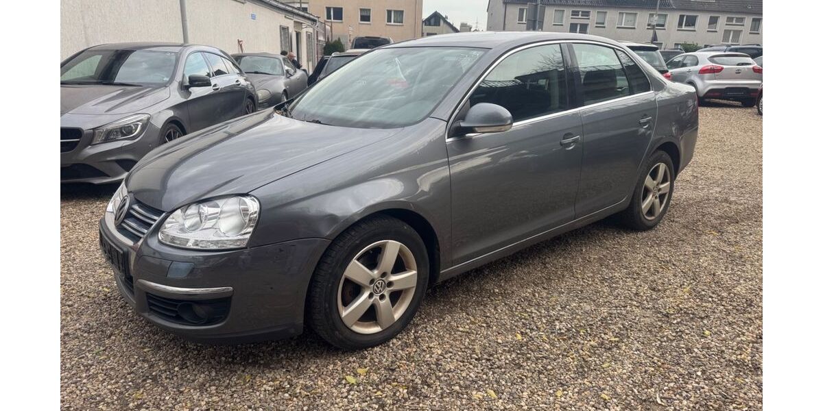 VW Jetta 223.000 km 1.490 &euro; Essen 45356