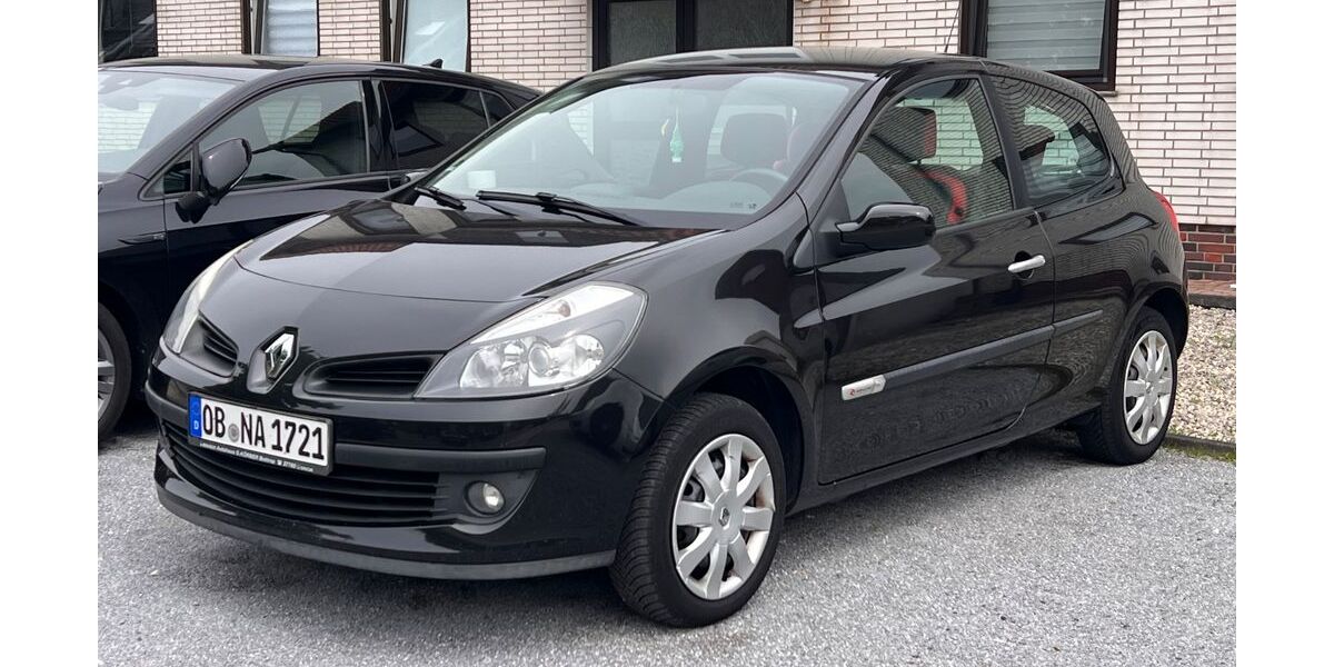 Renault Clio 91.000 km 3.790 &euro; Oberhausen 46145