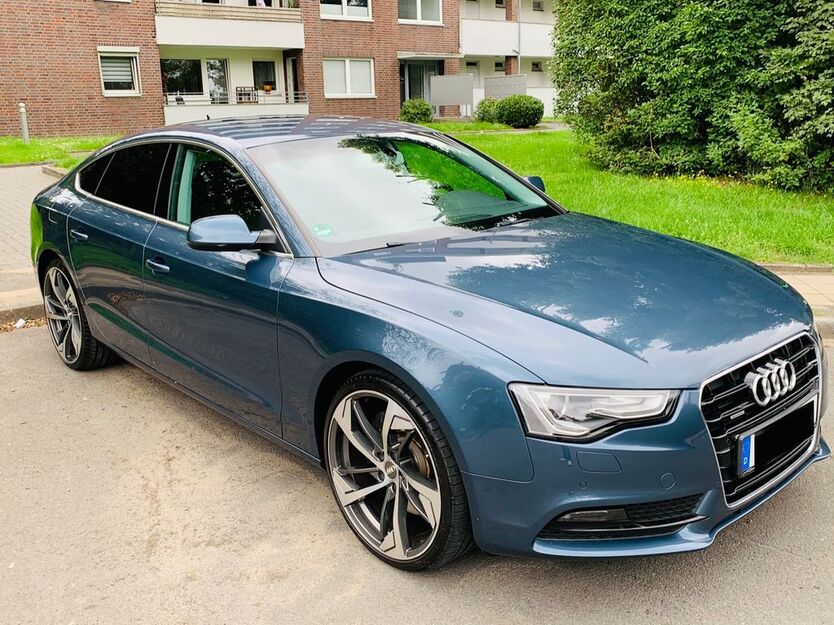 Audi A5 172.000 km 16.500 € Düsseldorf 40591