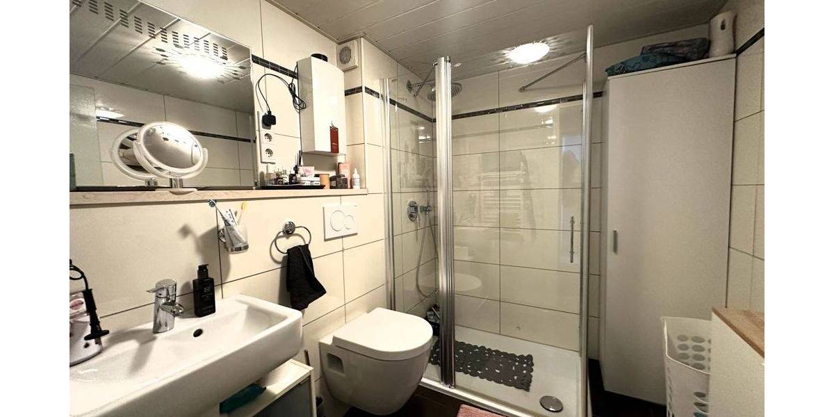 Doppelhaushälfte mit großem Garten und Garage in Essen-Karnap! 6 zimmer