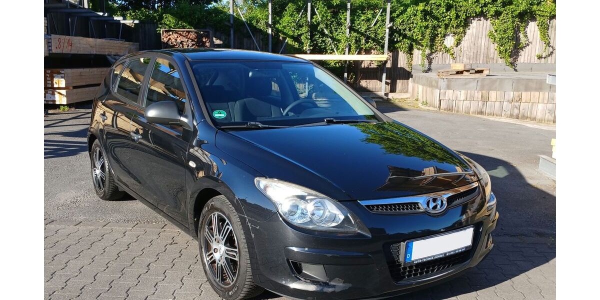 Hyundai i30 196.000 km 2.500 &euro; Duisburg 47138