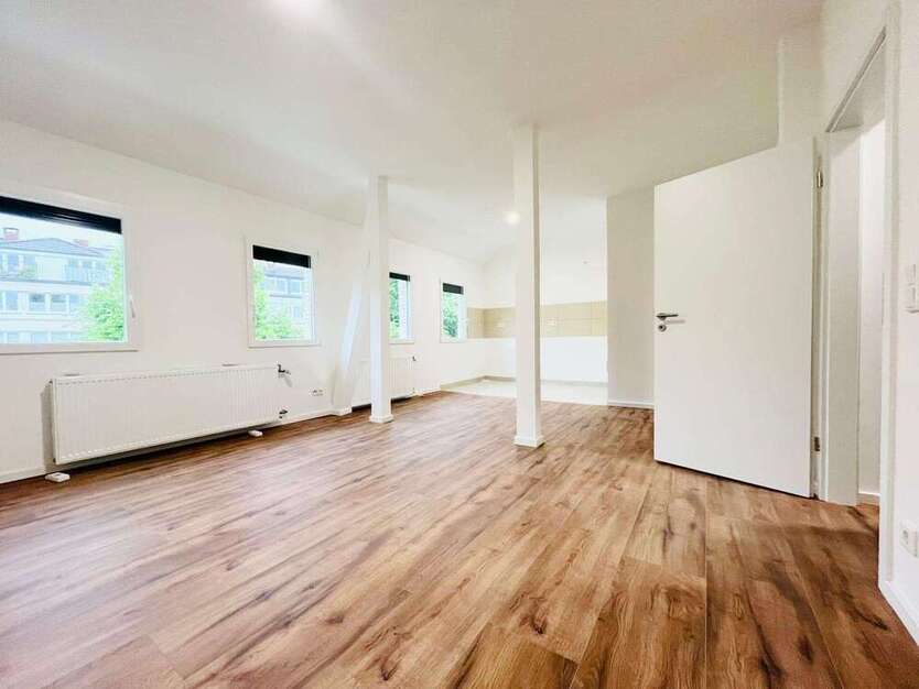 Wohnung zum Mieten in Düsseldorf 1.295 € 90 m²