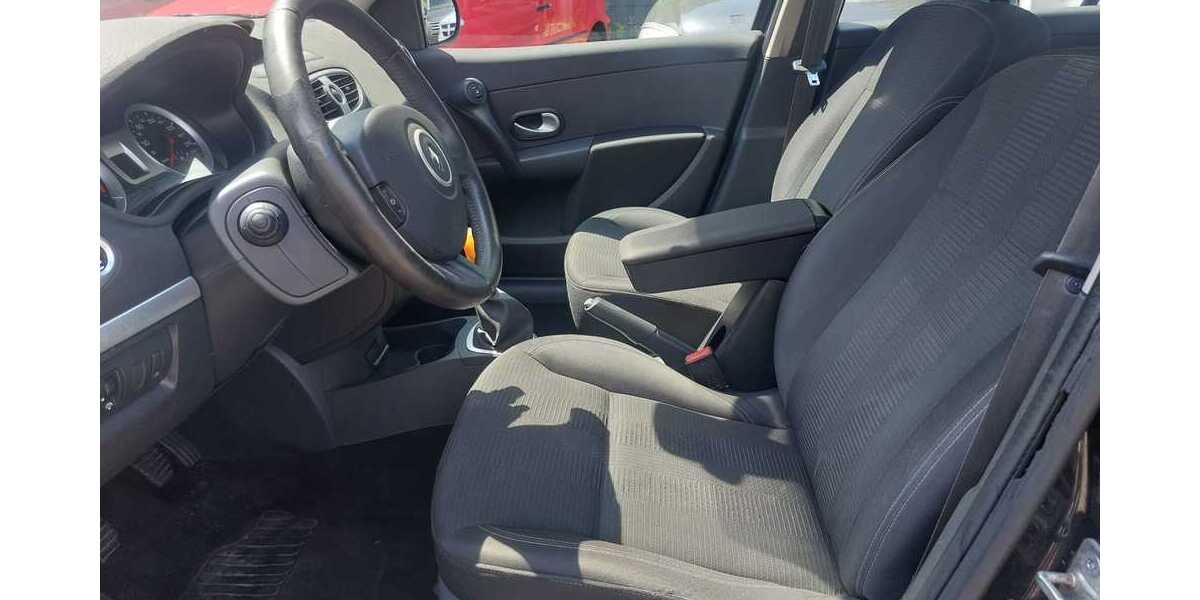 Renault clio 203.150 km 1.999 &euro; Witten 58454