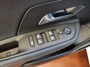 Opel Mokka Ultimate Technologie P. Winter P. Motorhaube 43.977 km 23.490 &euro; HAAN 42781