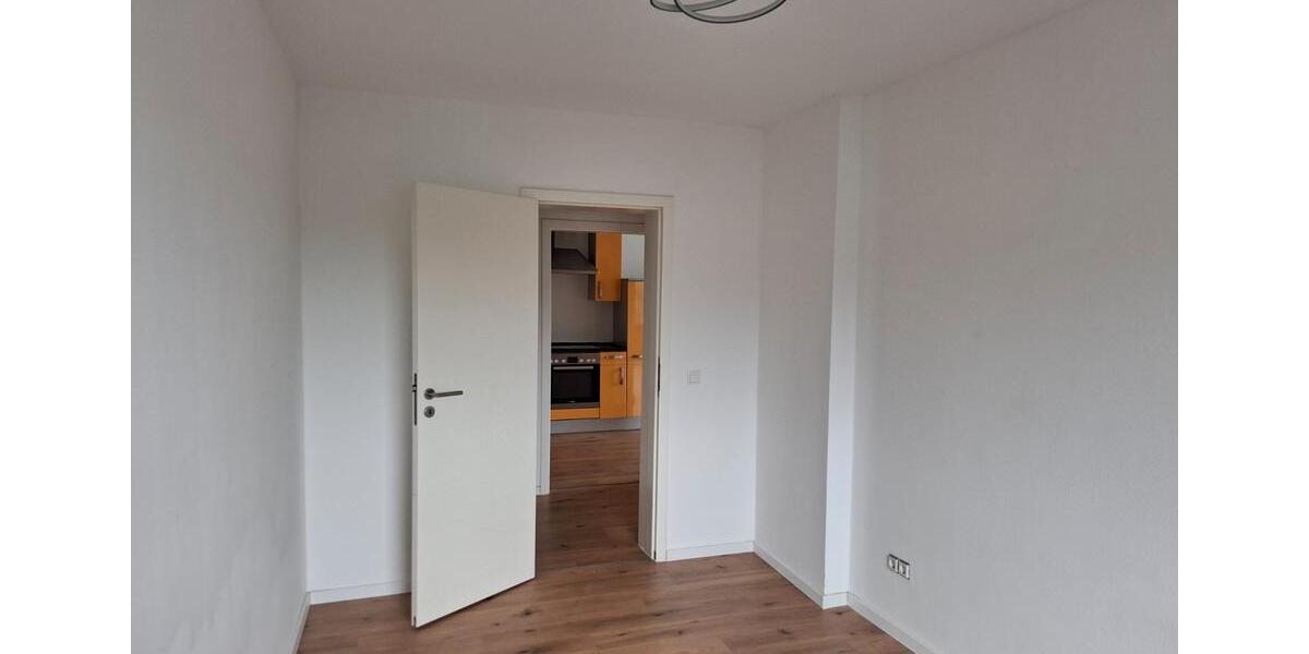 Etagenwohnung Wuppertal Gemarkung Ronsdorf - 3 Zimmer, 80 m&sup2;, 900&euro; | Angebot:26462847