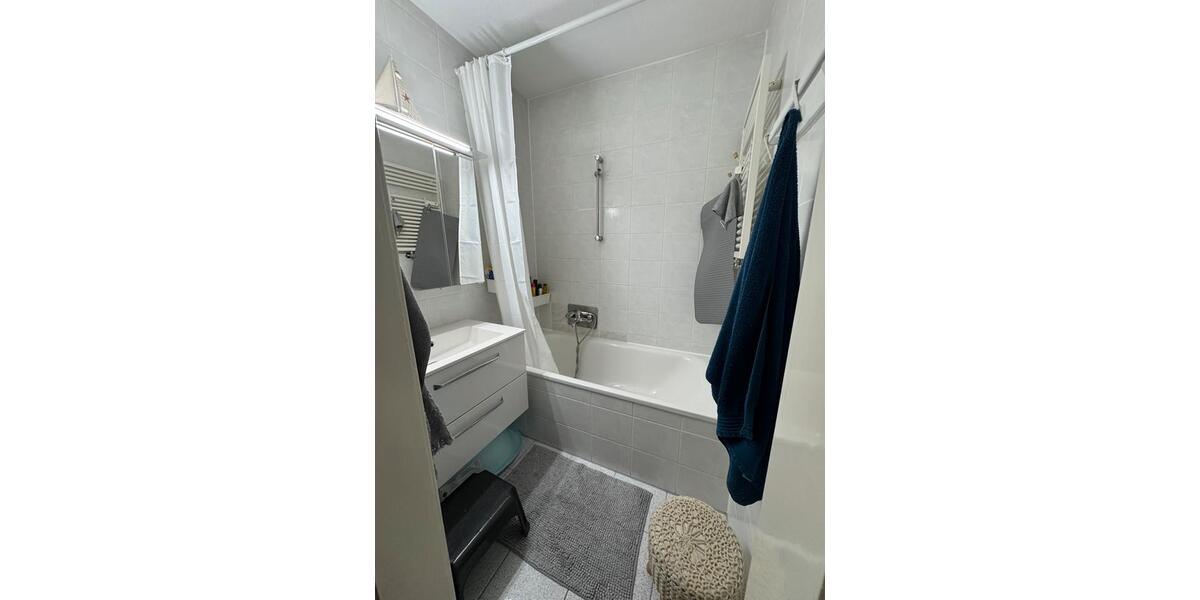 Für Kapitalanleger bewohnte Wohnung 3,5 Zimmer 3 zimmer