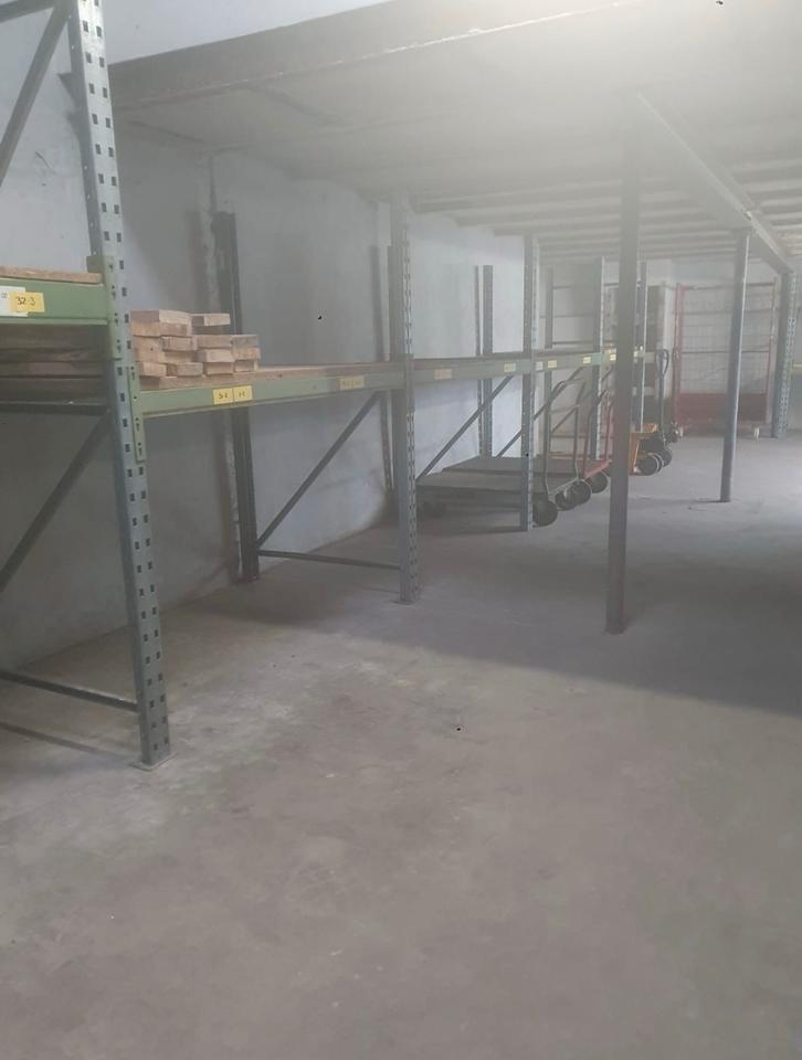 Lagerhalle zimmer