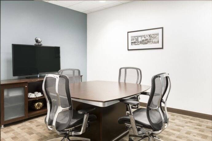 Privater Büroraum ganz auf Ihre individuellen Unternehmensbedürfnisse angepasst 20 sqm in Regus Centro zimmer