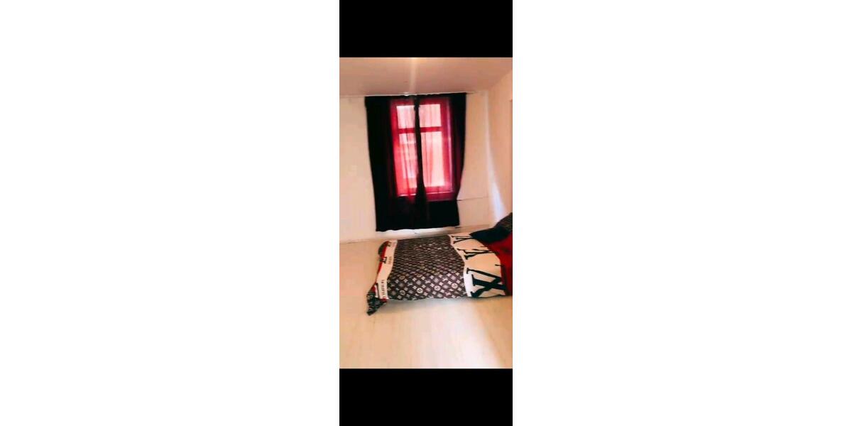 Etagenwohnung Gelsenkirchen Rotthausen - 2 Zimmer, 70 m&sup2;, 750&euro; | Angebot:25170862