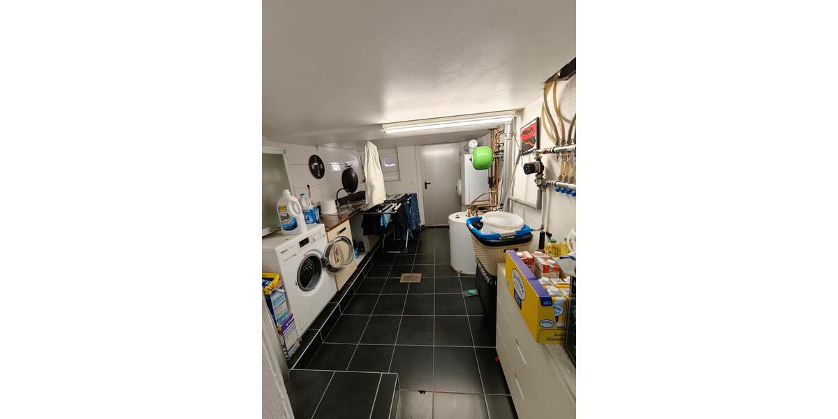 Reihenhaus Duisburg Mittelmeiderich - 4 Zimmer, 150 m&sup2;, 350.000&euro; | Angebot:27502880