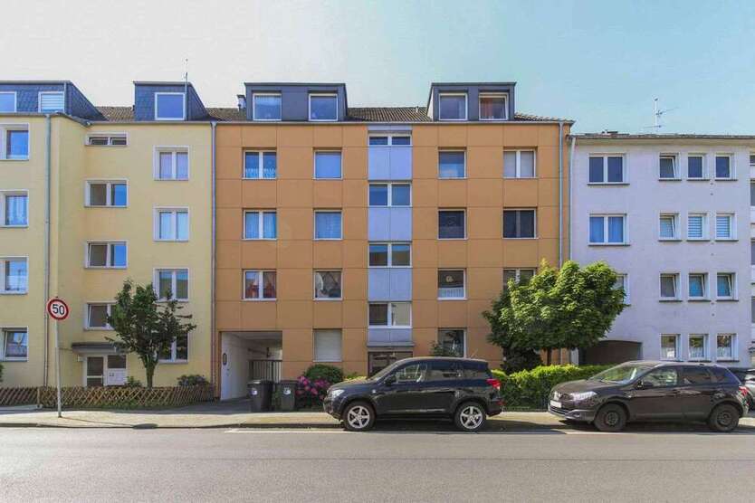 Wohnung zum Kaufen in Mülheim an der Ruhr 230.000 € 142.08 m²