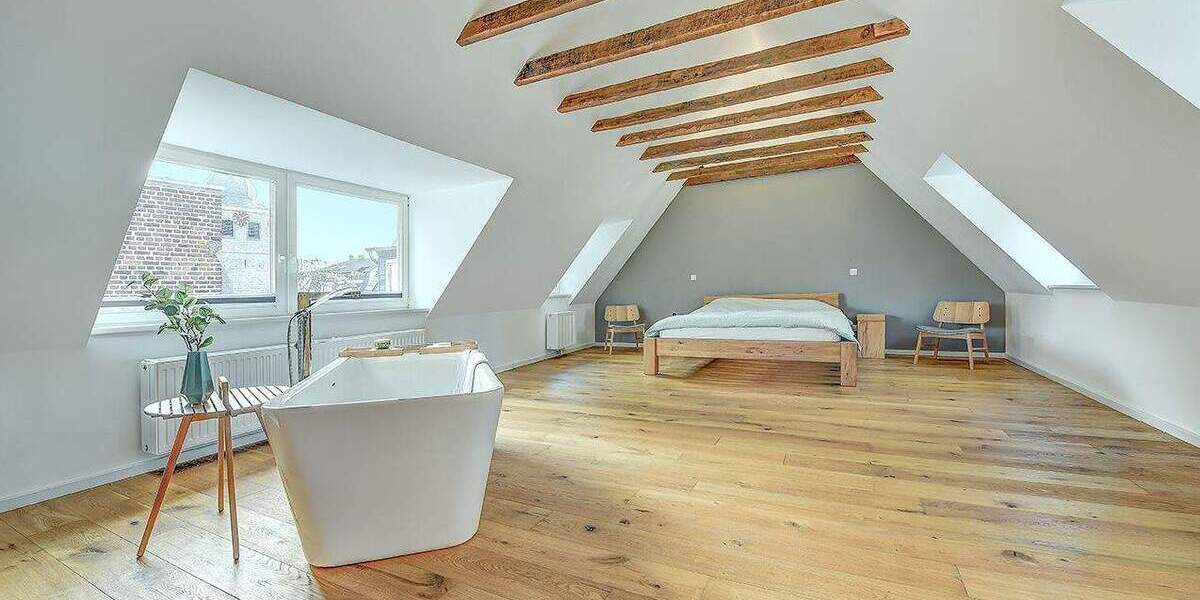 Mehrfamilienhaus, Wohnhaus Mettmann - 9 Zimmer, 307 m&sup2;, 3.700&euro; | Angebot:23824613