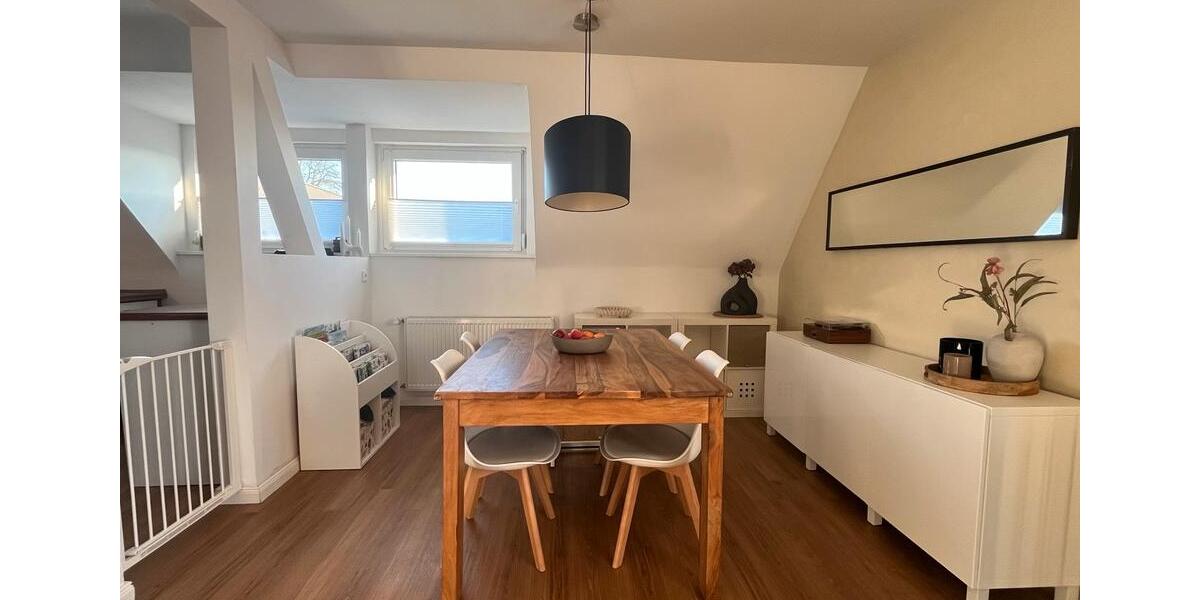Dachgeschoßwohnung Essen Stadtbezirk IV - 4 Zimmer, 79 m&sup2;, 245.000&euro; | Angebot:25442261