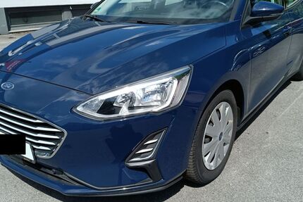 Ford Focus 83.000 km 7.999 &euro; Wuppertal 42281