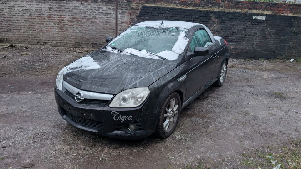 Opel Tigra 180.000 km 1.750 &euro; Recklinghausen 45661