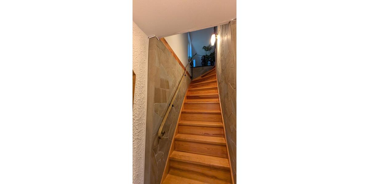 Traumhafte Eigentumswohnung im Stile einer Doppelhaushälfte 2.5 zimmer