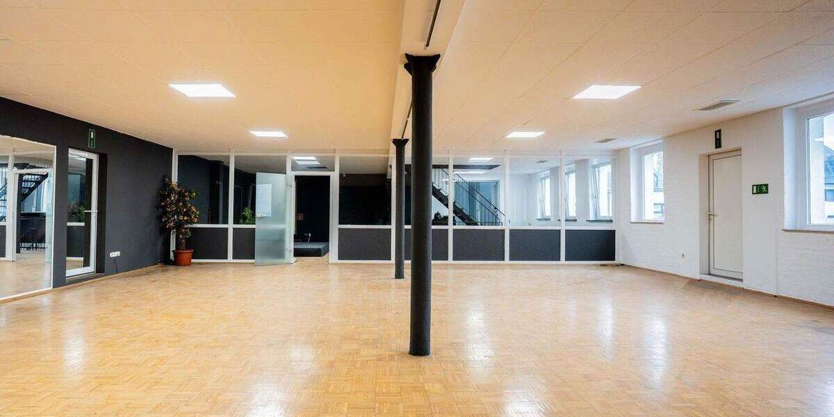 Gewerbefläche Büro, Lager, Sport, Gastro oder Praxis teilbar ab 80m2 bis 640m2 zimmer