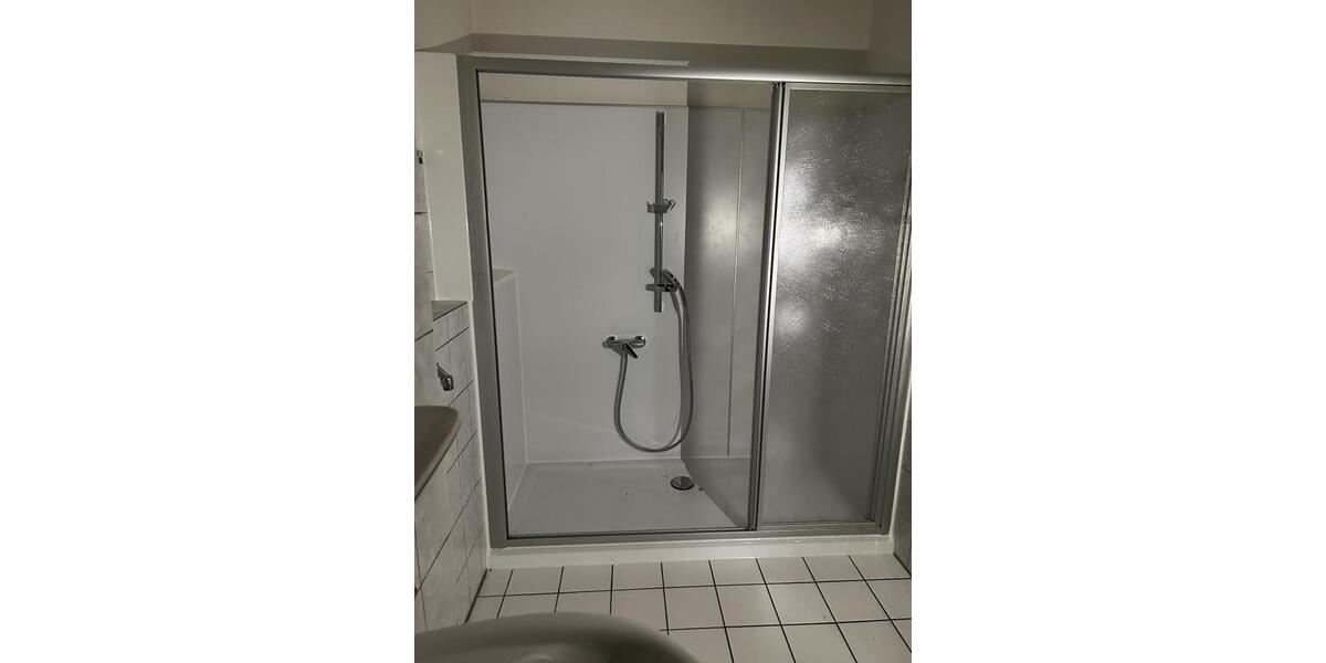 Dachgeschoßwohnung Gelsenkirchen Ückendorf - 2.5 Zimmer, 65 m&sup2;, 386&euro; | Angebot:22615987