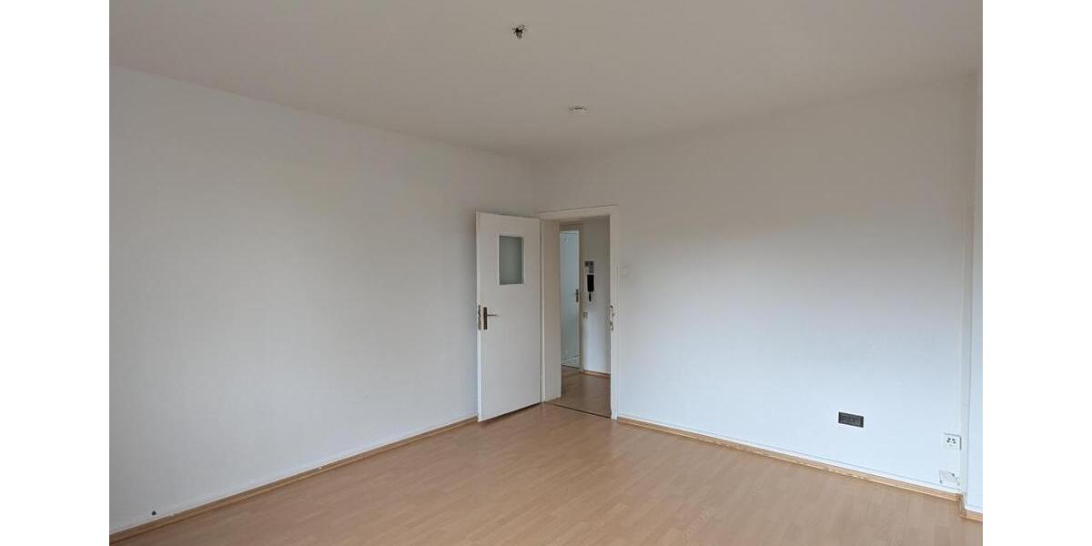 Etagenwohnung Duisburg Hamborn - 5 Zimmer, 95 m&sup2;, 699&euro; | Angebot:25743427